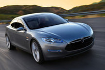 特斯拉Q4财报：电动车产量恢复增长，净亏损7.71亿美元