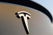 特斯拉在华成绩继续翻番：2017突破20亿美元