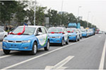 河南郑州出租车运价或将调整 电动化改革拟启动