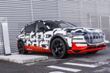 多圖！奧迪首款純電動SUV e-tron街拍
