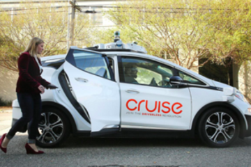 真正无人驾驶商业化到来 美国加州开放自动驾驶汽车接客