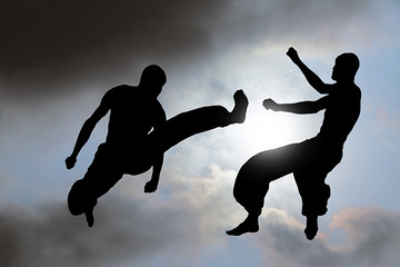 美团滴滴刀刀见血的硬杠，谁才是真正的降维攻击？