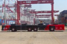 扔掉驾驶舱，青岛港区跑起一辆解放牌自动驾驶卡车