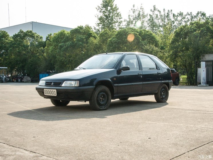 東風(fēng)雪鐵龍 富康 1995款 1.36L 兩廂基本型