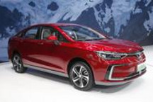 EU5四款車型你選誰(shuí)？小編不推薦最貴的