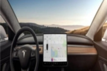 特斯拉软件升级 新增全新媒体播放器界面