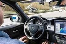 自动驾驶上路了，监管法规能跟上吗？