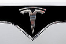 特斯拉要在中国造车，还要迈过这七条坎