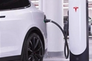 特斯拉将于今年夏末发布新款Supercharger V3