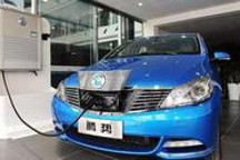 電動汽車充電接口設在哪個位置更方便？車頭還是車尾？