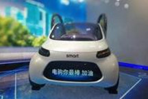 蝴蝶門設計，續航或超300公里，smart新概念車國內首發