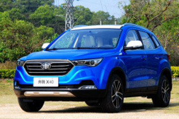 定位纯电动小型SUV 奔腾X40纯电动版车型申报图曝光