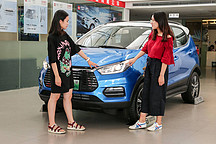 與女大學(xué)生的兩小時選車經(jīng)歷 為何她們會選擇比亞迪元 EV360