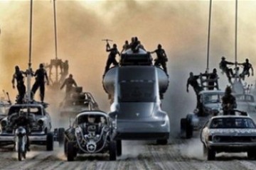 马斯克说，特斯拉卡车有Mad Max狂野模式，危险的变道操作？