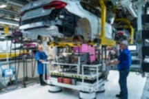 宝马计划在丁戈尔芬工厂生产内燃机车、电动及混动车