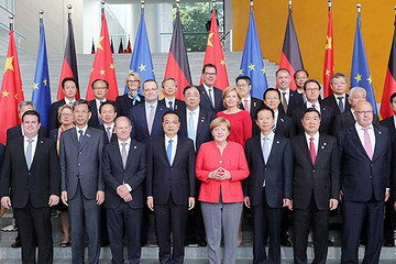 总理怒怼特朗普！与德国签署12项汽车大单