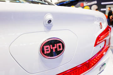 比亚迪回应“广告门”：部分媒体报道不实，李娟等人非在职或离职员工