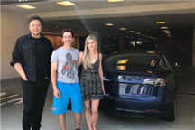 马斯克亲测Model 3新销售方式，送货上门体验如何？