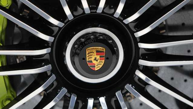 6月汽车进口下滑 受关税影响戴姆勒下调盈利预期