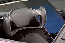 “蝴蝶型方向盤”保留 特斯拉 Roadster 電動(dòng)跑車內(nèi)飾照曝光