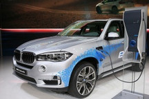 宝马发布产品转型规划，2025年全部为新能源车型