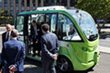 澳大利亚无人驾驶巴士完成一年试运行