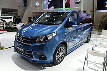 續航提升 2019款大通EG10成都車展亮相