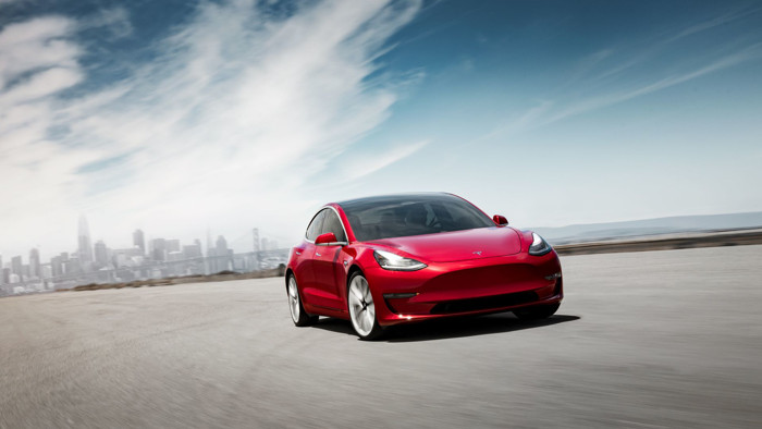 Tesla не смогла достичь своей цели по производству трехнедельной модели в последнюю неделю августа, но все еще находится на пути к достижению квартальной цели на третий квартал.