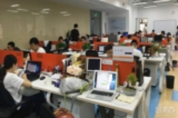 智行者CEO張德兆：無(wú)人掃地車租一年，頂6個(gè)環(huán)衛(wèi)工