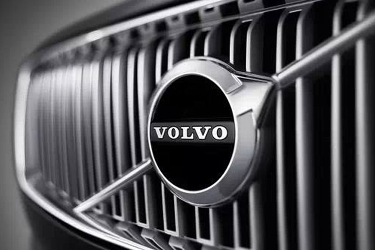 Volvo откладывает план листинга из-за торговой войны