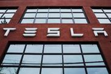 外媒：特斯拉電動卡車最遲2020年投產