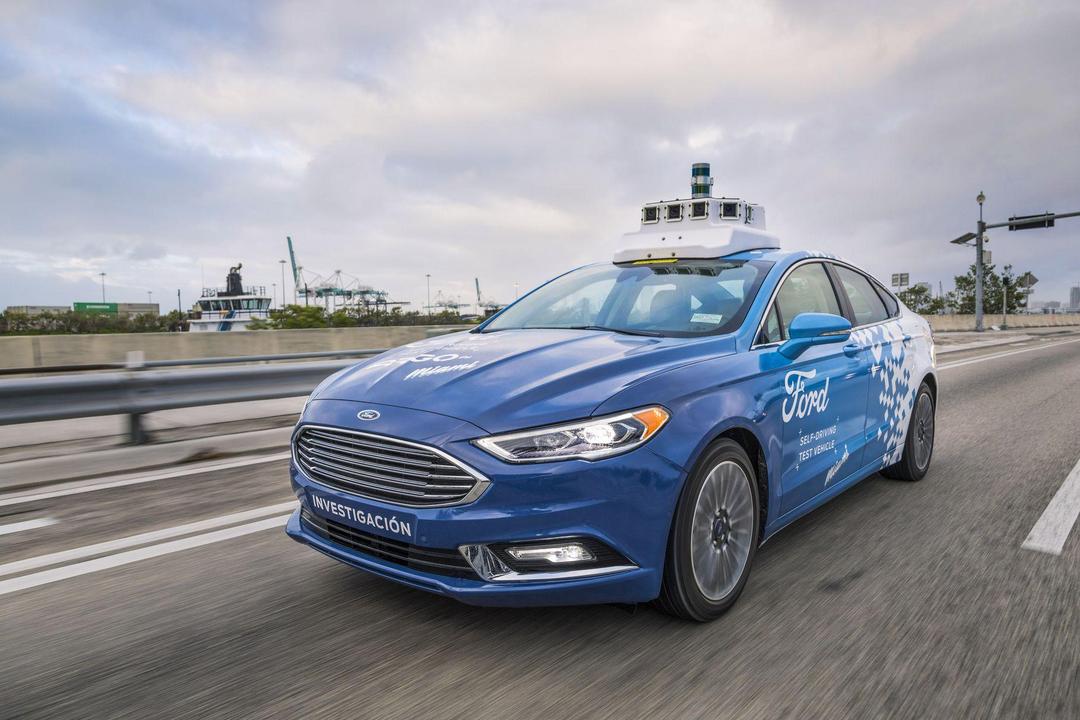 Планируется, что первым беспилотным автомобилем Ford станет внедорожник, который может быть выпущен в 2021 году.