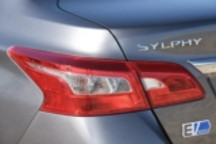 一辆合资纯电动车续航只有338km，购买值几何？