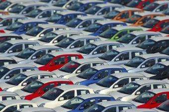 Ходят слухи, что налог на покупку автомобилей будет снижен с 10% до 5%, чтобы стимулировать вялые продажи.