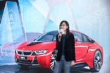 想要引领高端电动汽车市场？看看宝马怎么做