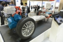 三菱汽车新款欧蓝德PHEV搭载更大容量电池 续航里程增至65公里