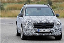 奔驰GLB 35最新谍照曝光 轮圈更大/设计更凶