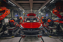 今日份特吹报告：Model 3 周产破 7K，还有你关心的 Model Y