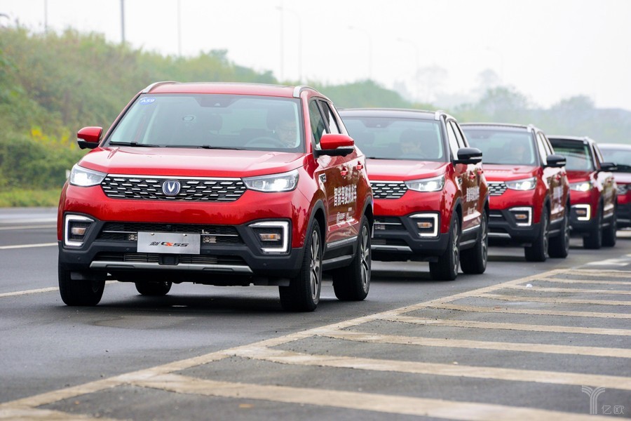 長安汽車，CS55，自動駕駛，“最大規(guī)模的自動駕駛車巡游”，吉尼斯世界紀(jì)錄,自動駕駛