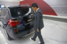 N种车门打开方式 | 麦格纳为你解决各种日常囧境