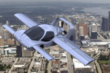 一辆飞行汽车正在测试，中途居然掉下来了……