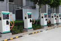 我国电动汽车充电桩已建成近73万个