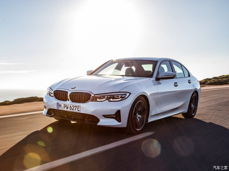 BMW (импортный) BMW 3 Series New Energy (импортный) 2019 330e