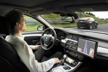 新研究发现：自动驾驶车辆没有识别到的危险 人类驾驶员也识别不到