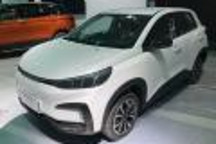 2019上海車展探館：獵豹CS3 BEV實車