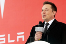 分析师：2013年苹果曾竞购特斯拉 出价300亿美元