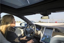 特斯拉展示新一代自动紧急刹车系统