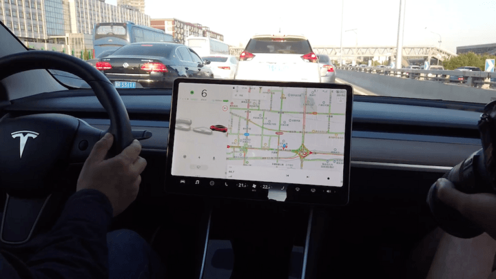 中国特色Tesla.V10系统 到底特色在哪儿了？