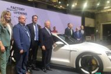 保时捷的“工业新生”：一份4.0版制造与产品思维的德国案例