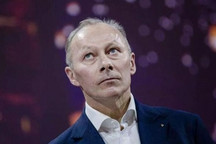 双双换帅！火速踢走CEO博洛雷，雷诺向日产示好